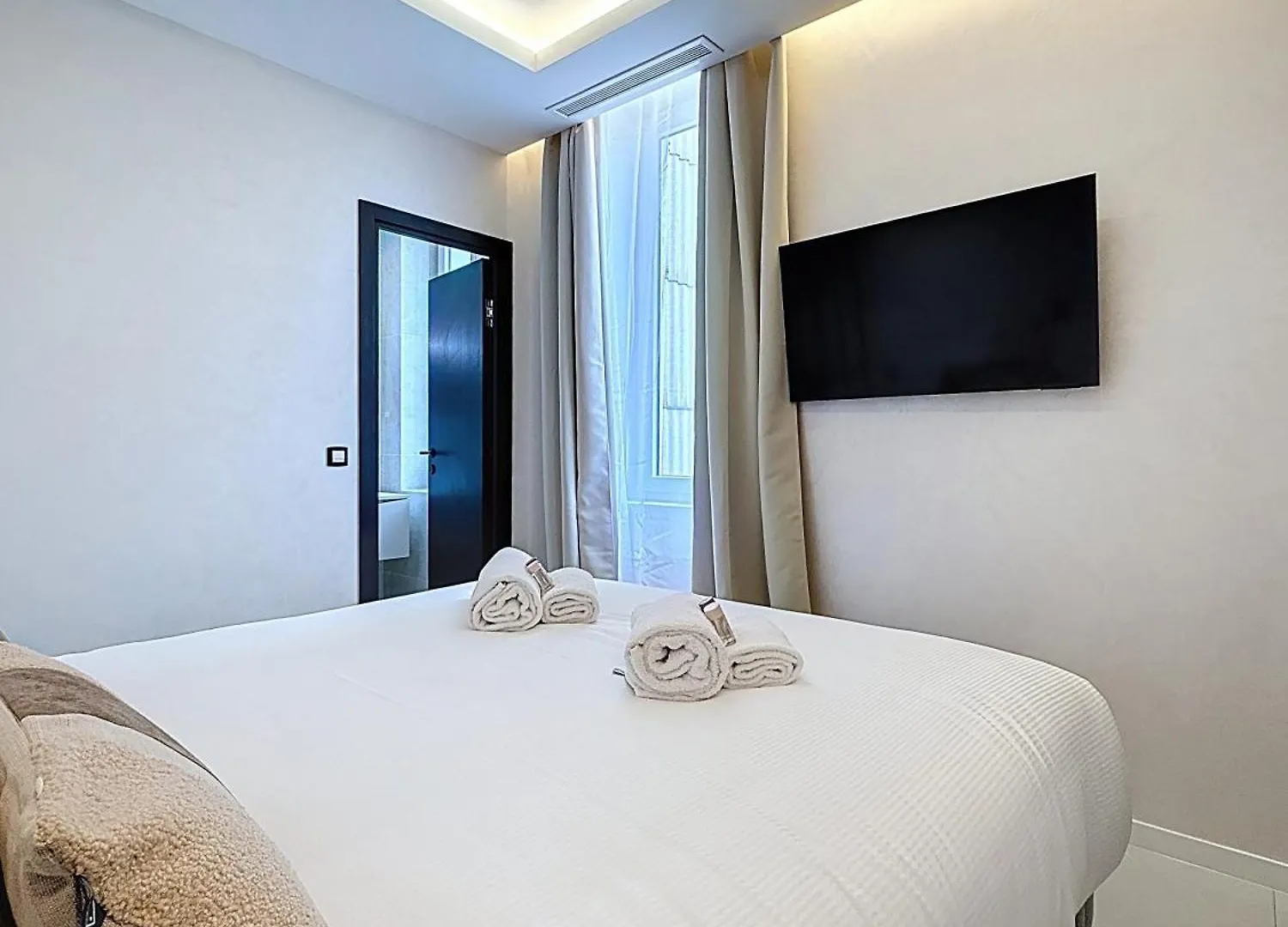 Apartment Luxury Residence - Central Cannes, Near Beach & Palais - Lracannes France