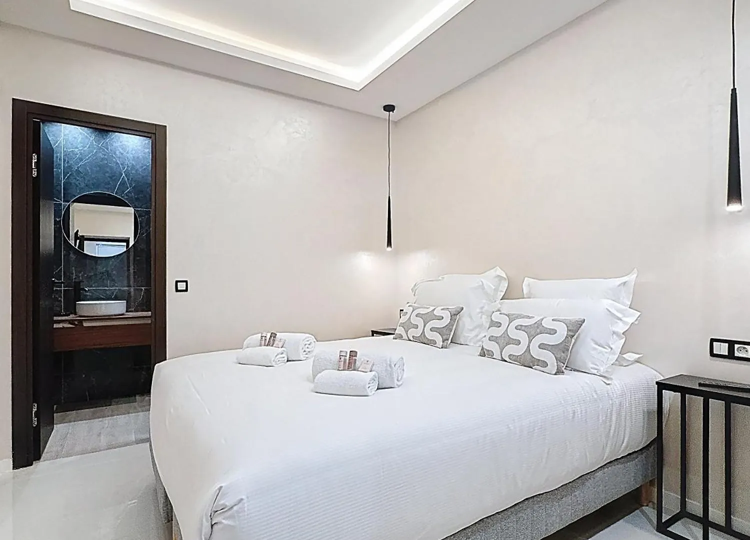 Apartment Luxury Residence - Central Cannes, Near Beach & Palais - Lracannes France